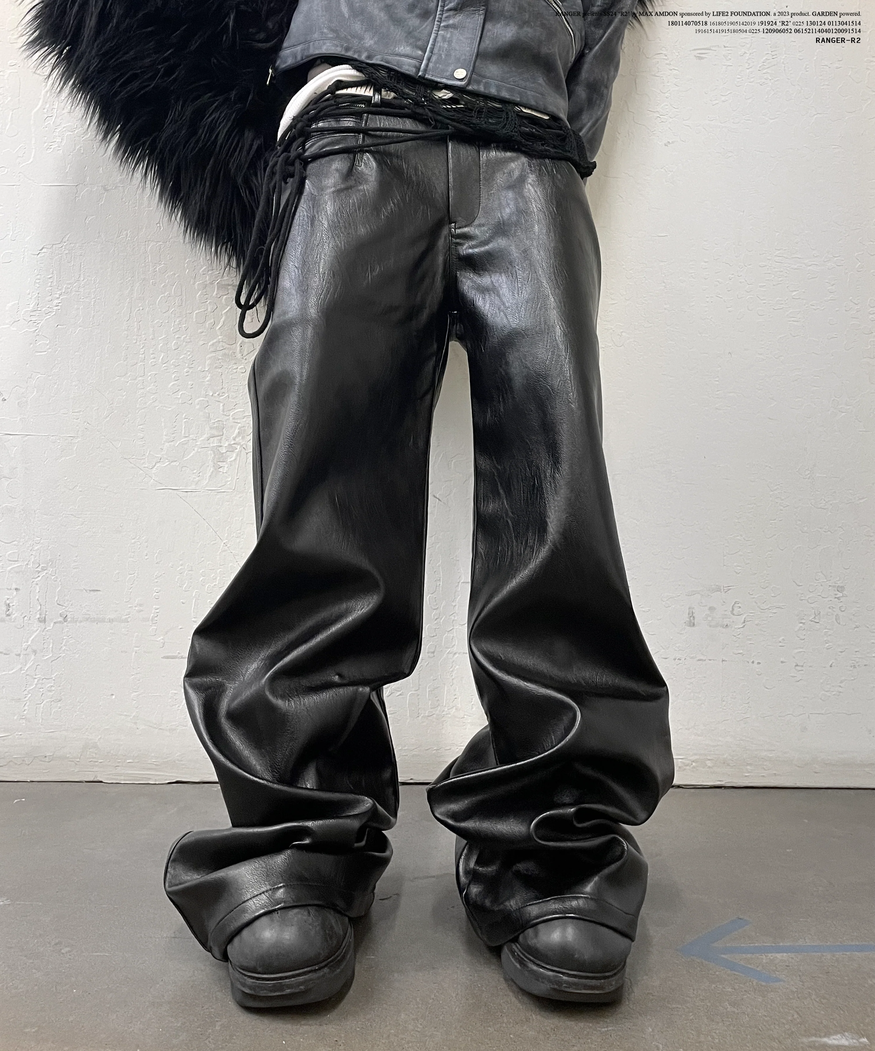 V2 black flared leather pants - Image 4