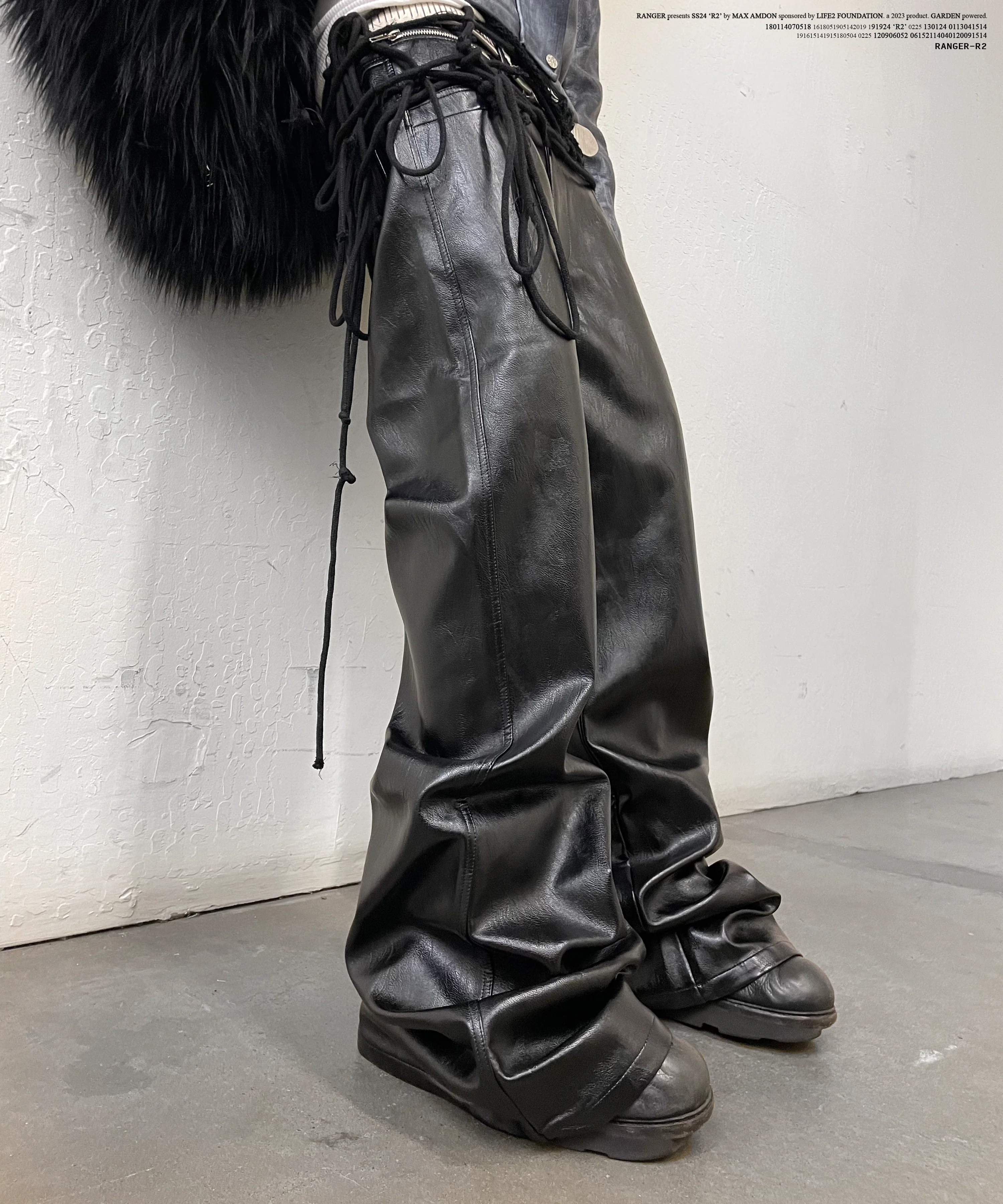 V2 black flared leather pants - Image 5