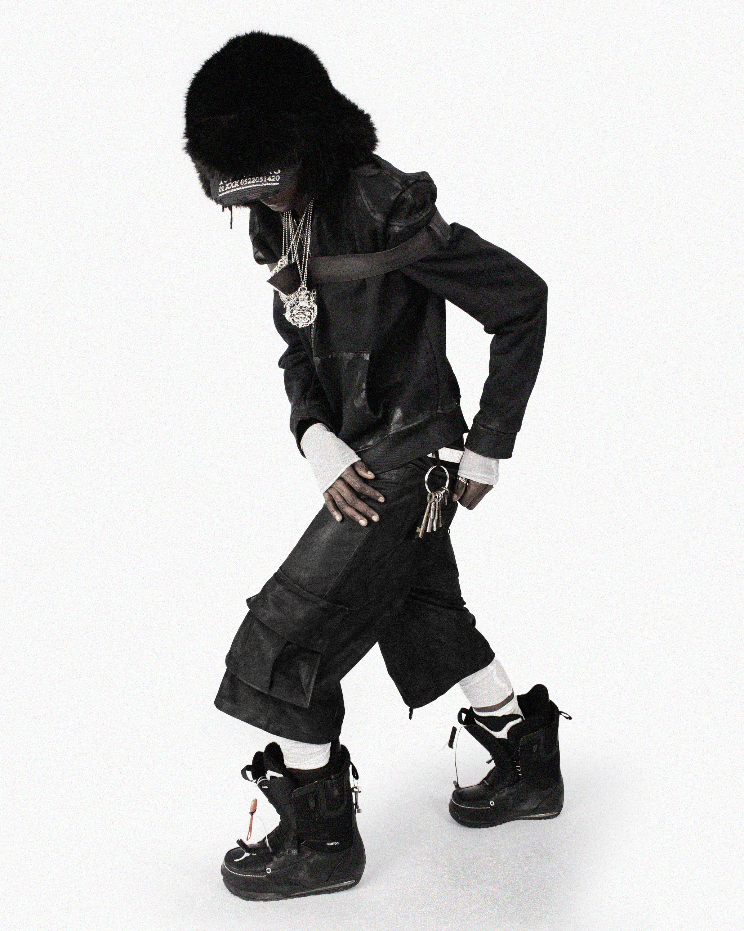 WAX suede modular shorts +Belt - Image 6